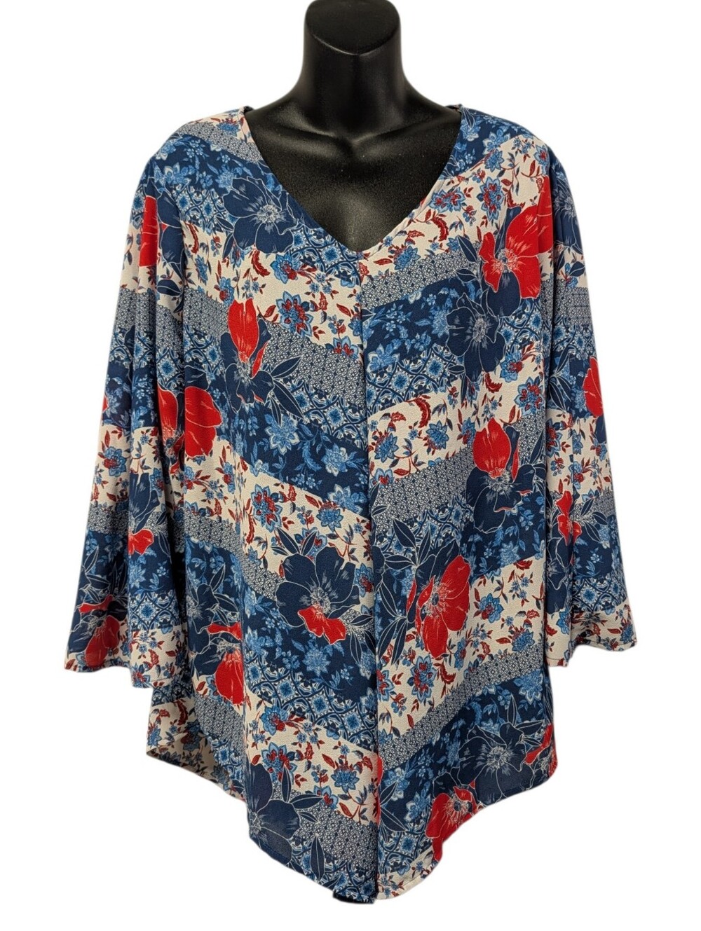 Ruby Rd. Womens Floral Blouse 1X Blue Red White V-Neck 3/4 Sleeve Pullover